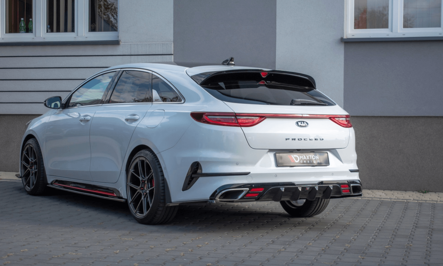 Tylna dokładka Maxton Kia ProCeed GT MK3 (czarny połysk)-2